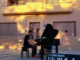 Piano Rodante en el Centro Cultural