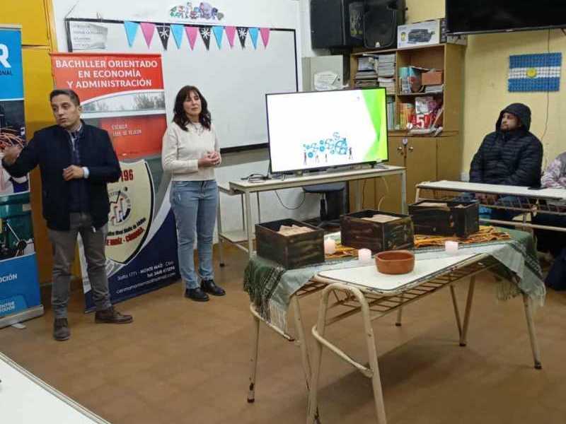 Capacitación para alumnos del CENMA