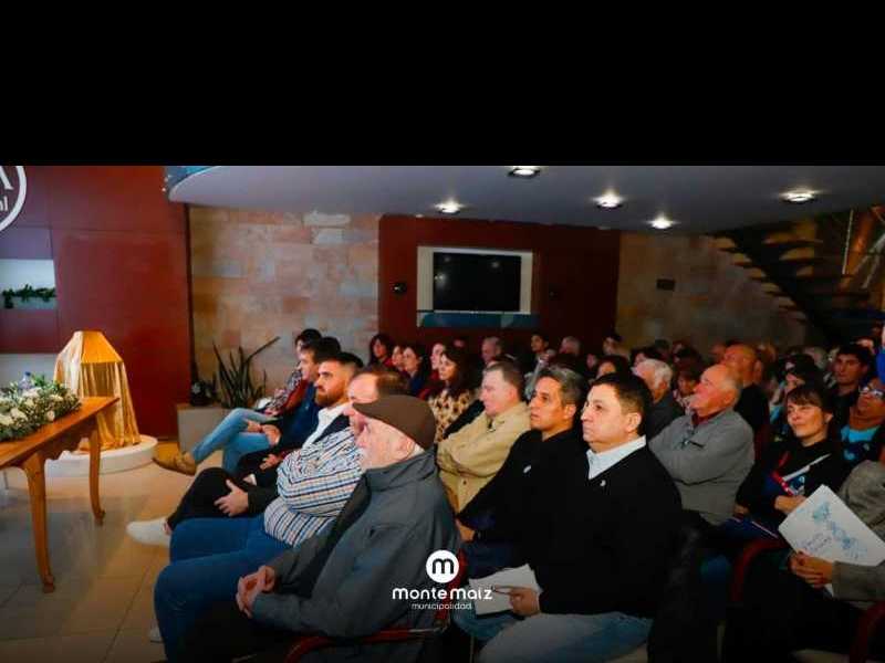 Presentación del libro del Centenario de Argentino