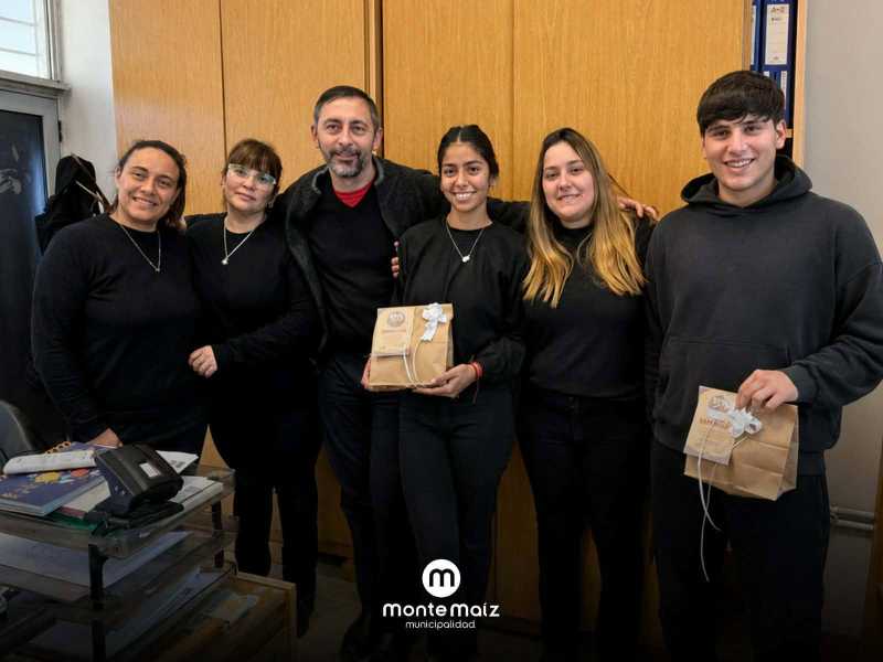 Estudiantes secundarios finalizaron pasantías en el Municipio